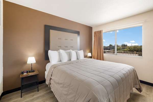  - Knights Inn Sierra Vista