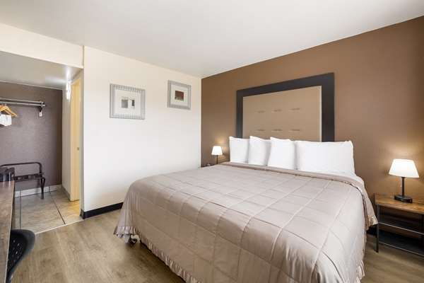  - Knights Inn Sierra Vista