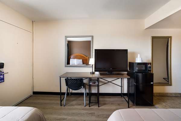  - Knights Inn Sierra Vista