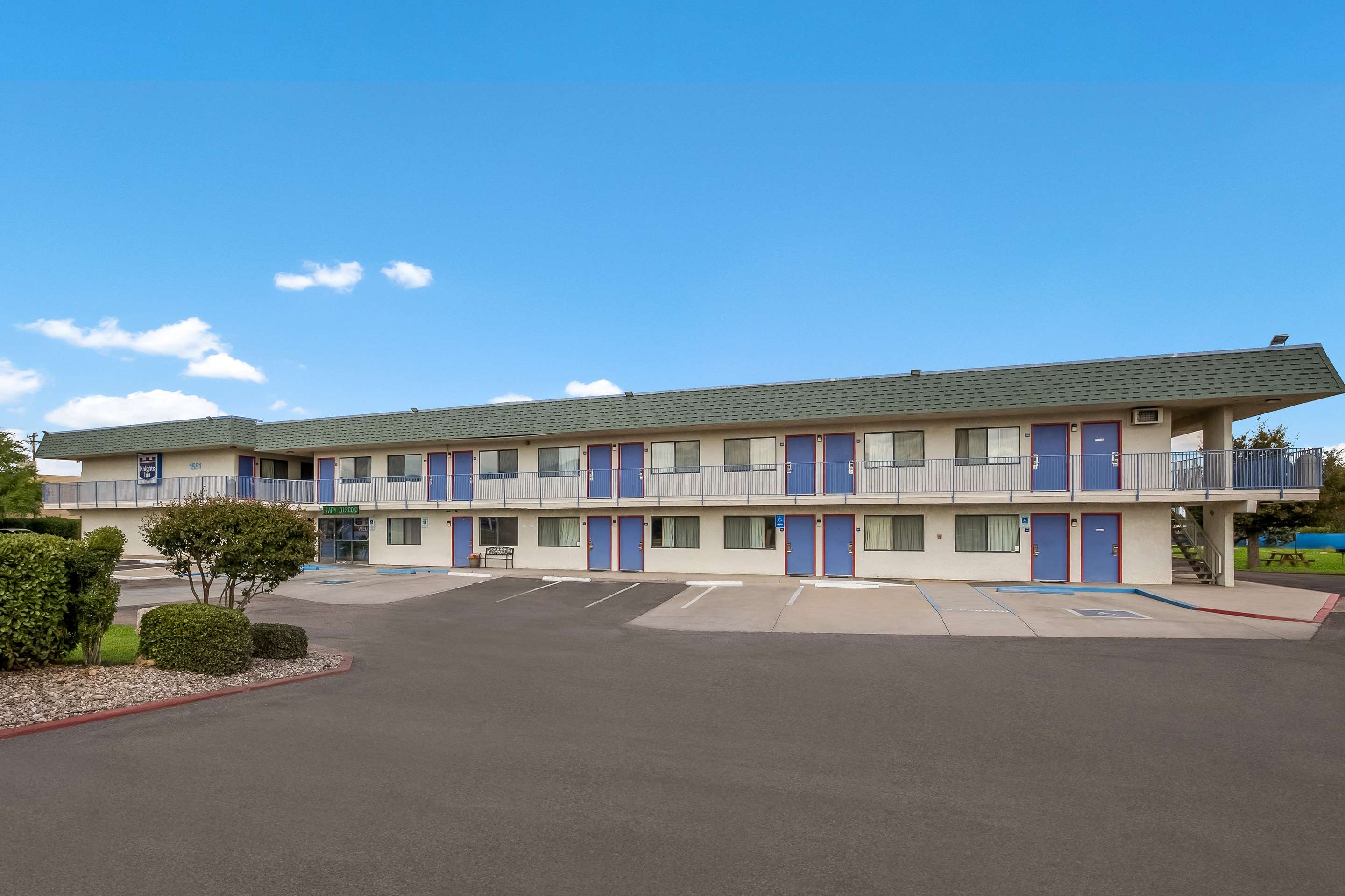 AZ Exterior | Knights Inn Sierra Vista / East Fry