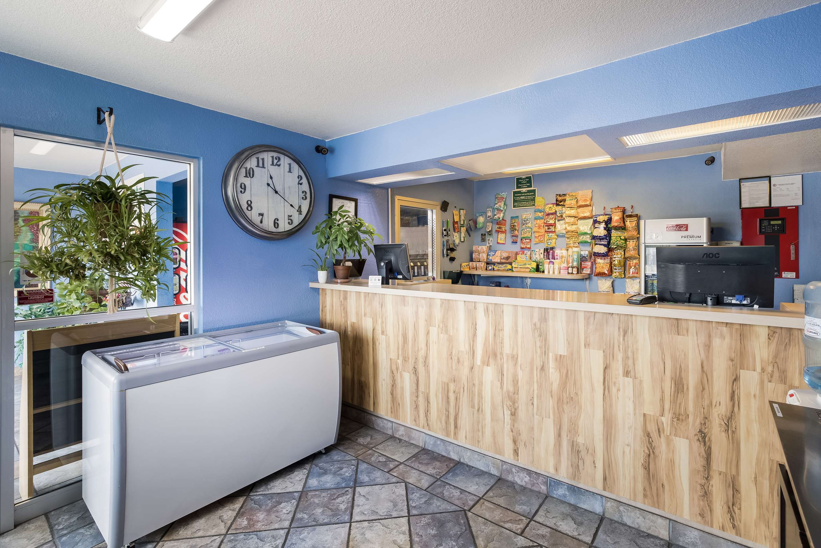 AZ Lobby | Knights Inn Sierra Vista / East Fry