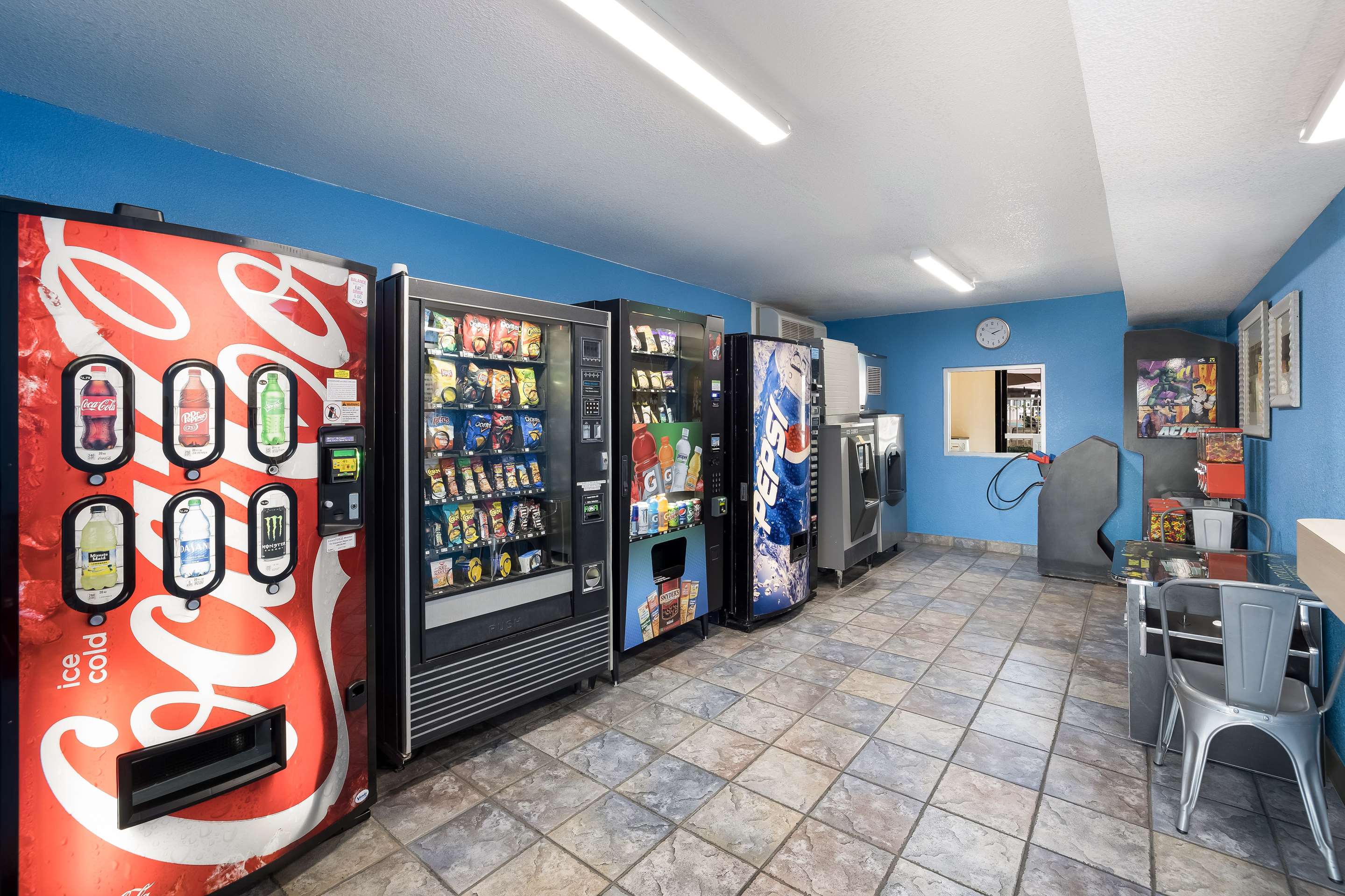 AZ Vending | Knights Inn Sierra Vista / East Fry