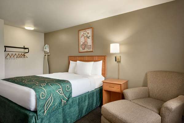  - Travelodge Missouri Valley - I-29, Exit 75