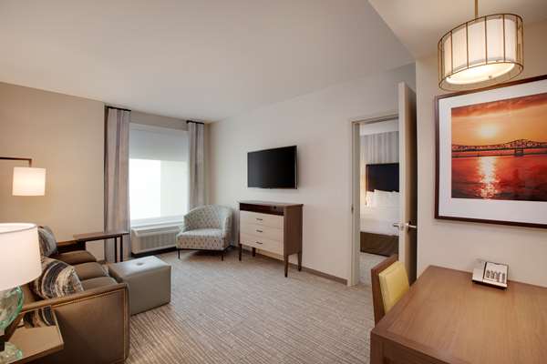  - Homewood Suites by Hilton Downtown Louisville - I-64, Exit 4