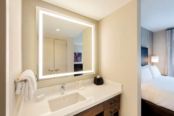  - Homewood Suites by Hilton Downtown Louisville - I-64, Exit 4