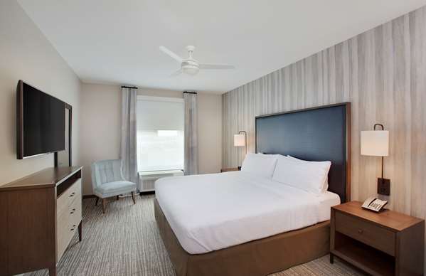  - Homewood Suites by Hilton Downtown Louisville - I-64, Exit 4