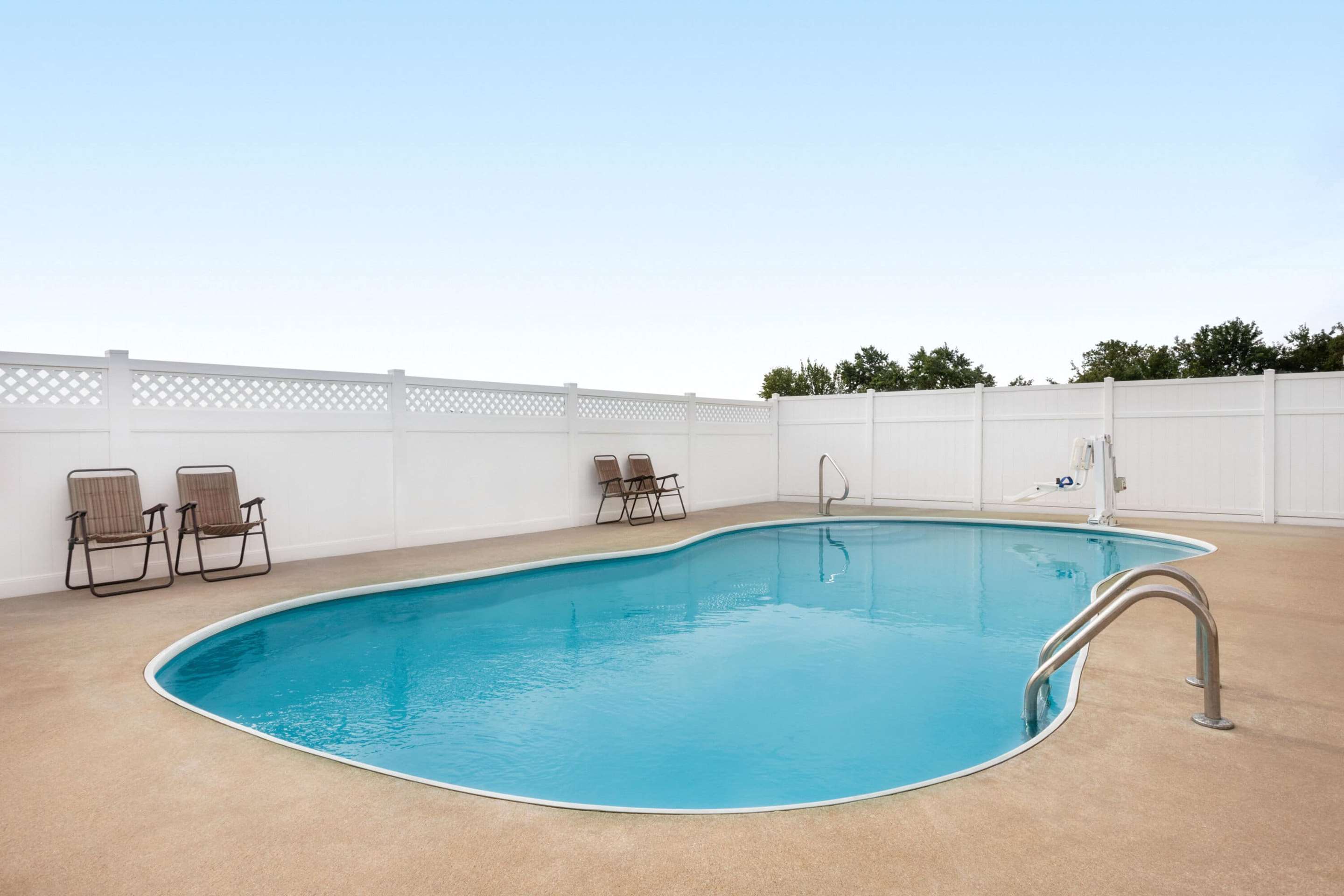 Pool | Travelodge by Wyndham Fort Scott