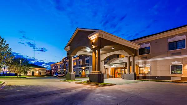 Exterior view - SureStay Plus Hotel by Best Western Quanah