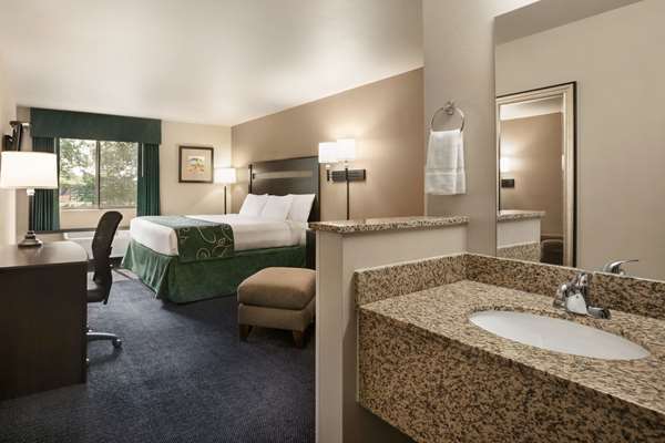  - Travelodge Brunswick