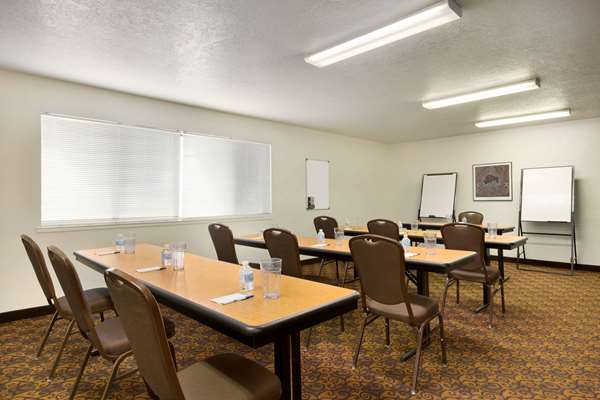  - Travelodge Belen - I-25, Exit 191