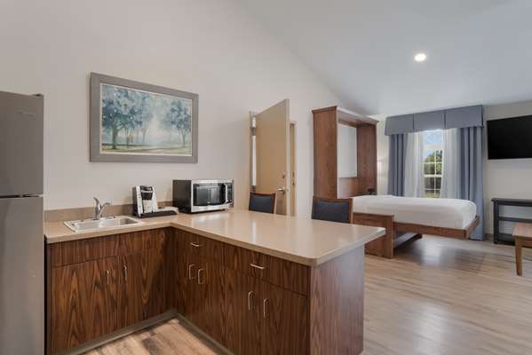 Suite - SureStay Plus Hotel by Best Western Elizabethtown