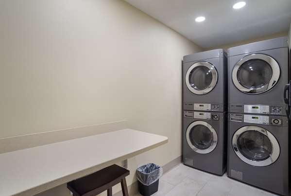  - SureStay Plus Hotel by Best Western Elizabethtown