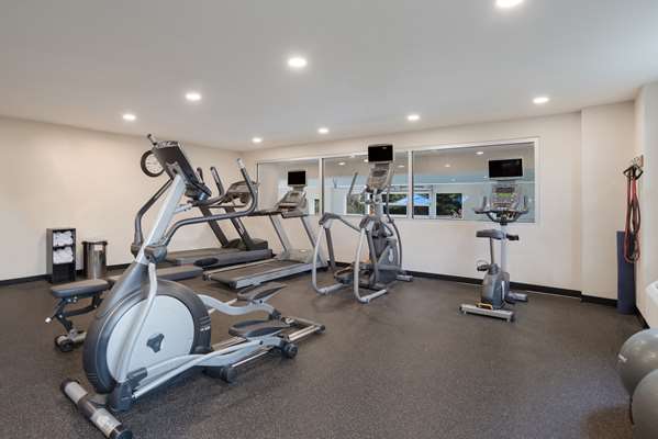 Fitness/ Exercise Room - SureStay Plus Hotel by Best Western Elizabethtown
