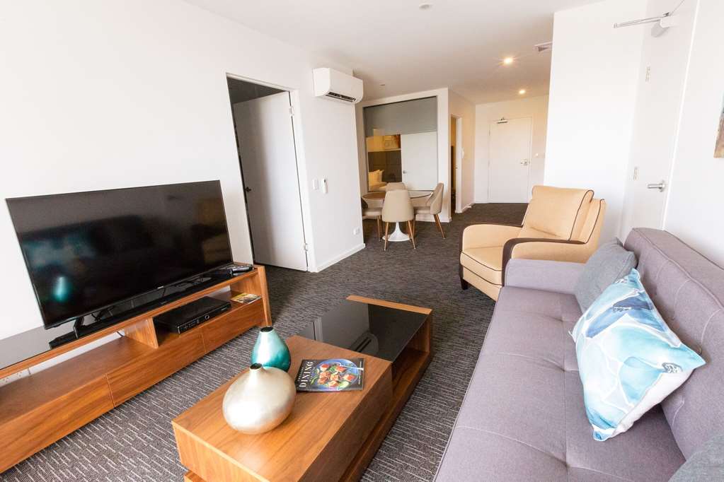 THE PALMS APARTMENTS-guestroom-Guest Room,Guest Room Amenity,On-Site.jpg