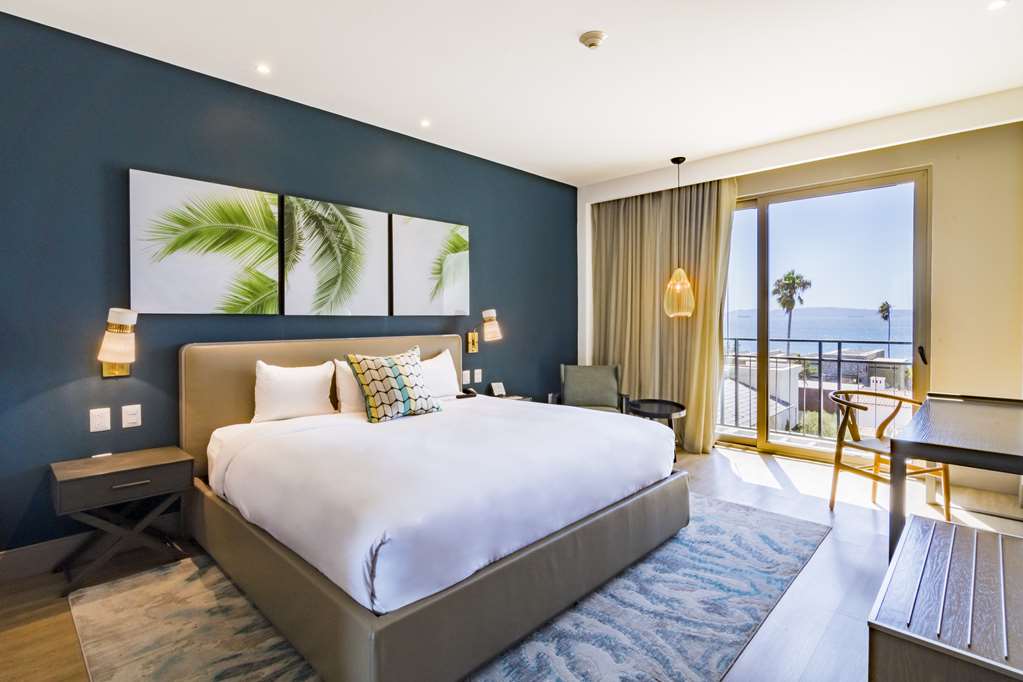 LUCERNA TOWER HOTEL ENSENADA-guestroom-Guest Room,On-Site.jpg
