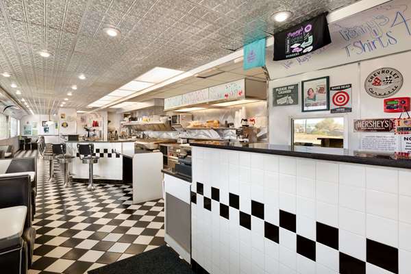 Restaurant - Travelodge Alpine