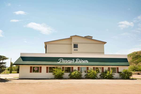 Restaurant - Travelodge Yampa