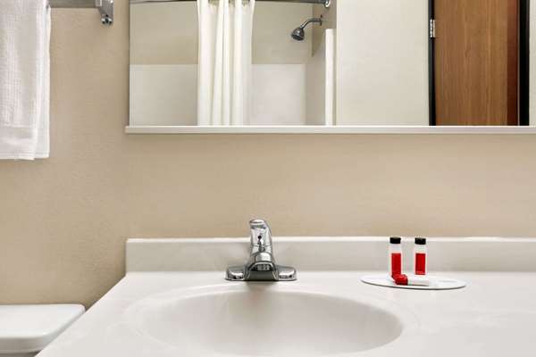  - Super 8 Hotel Lincoln