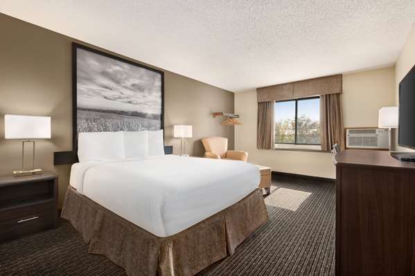  - Super 8 Hotel Lincoln