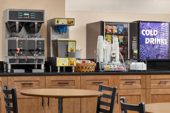  - Super 8 Hotel Lincoln