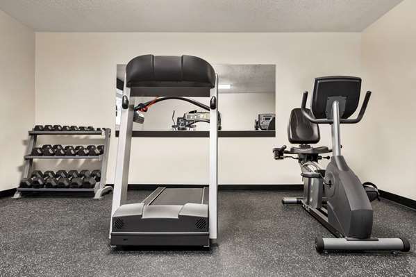 Fitness/ Exercise Room - Super 8 Hotel Lincoln