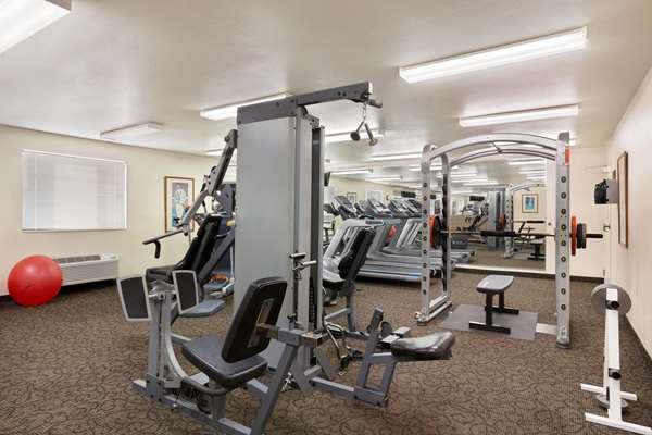 Fitness/ Exercise Room - Baymont Inn & Suites Hearne