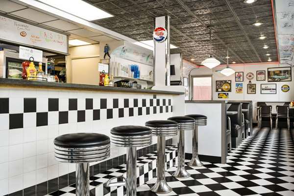 Restaurant - Baymont Inn & Suites Hearne