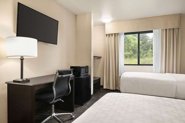  - Baymont Inn & Suites Hearne