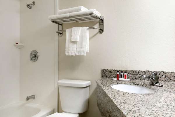  - Baymont Inn & Suites Florence - I-71 & I-75, Exit 180