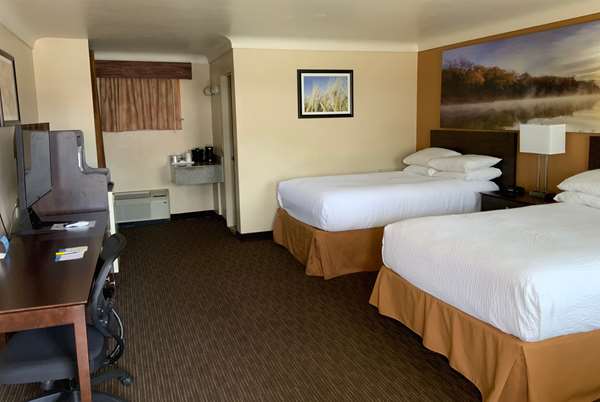  - Days Inn Wauseon - I-80 & I-90, Exit 34