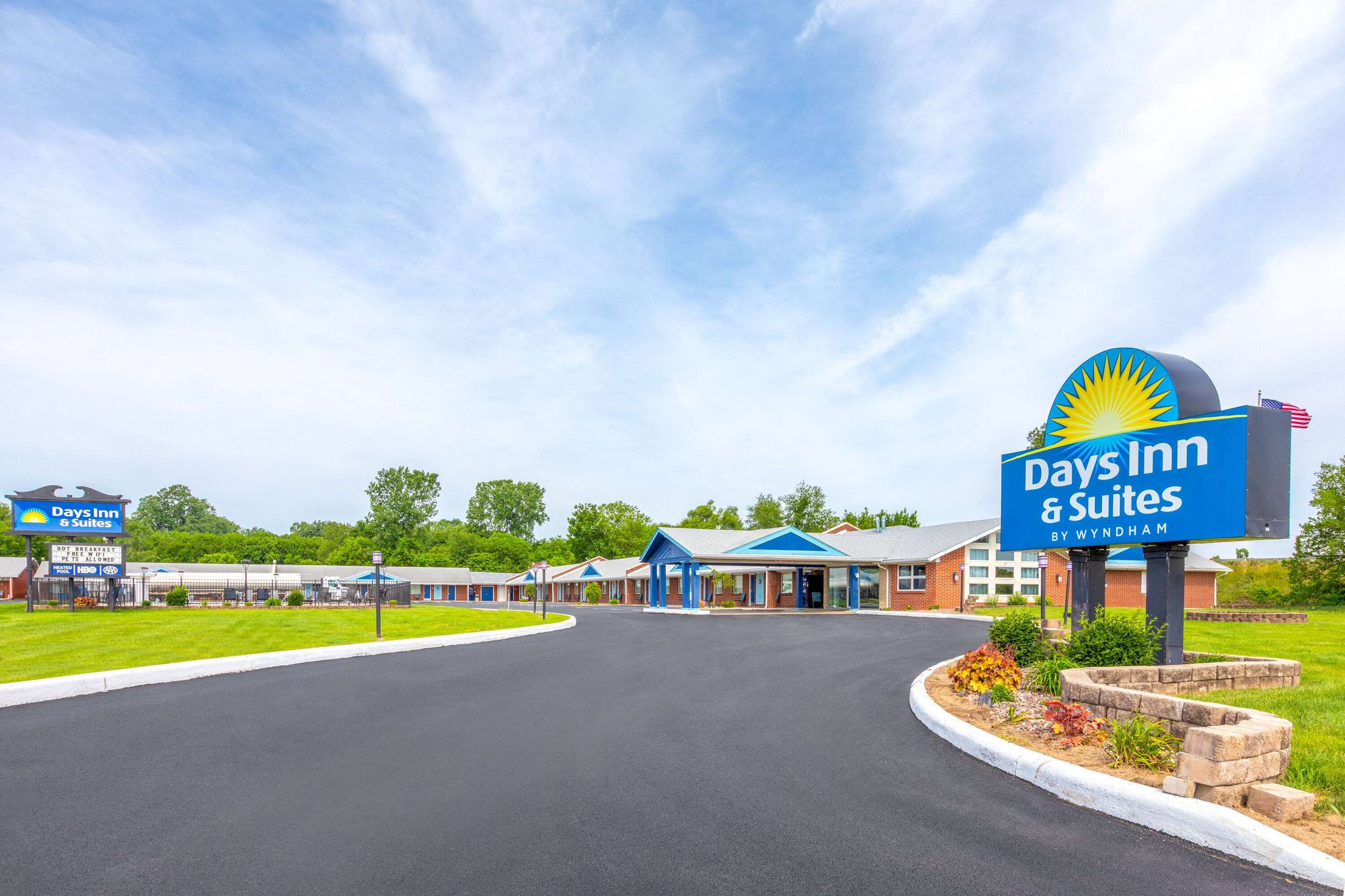 Exterior | Days Inn by Wyndham Wauseon