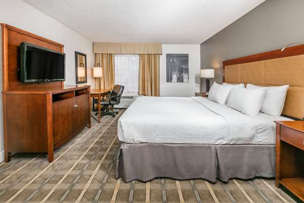  - Richmond Inn & Suites LSU Baton Rouge - I-10, Exit 158