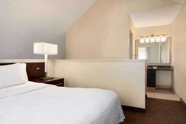 Suite - Hawthorn Suites by Wyndham Tinton Falls