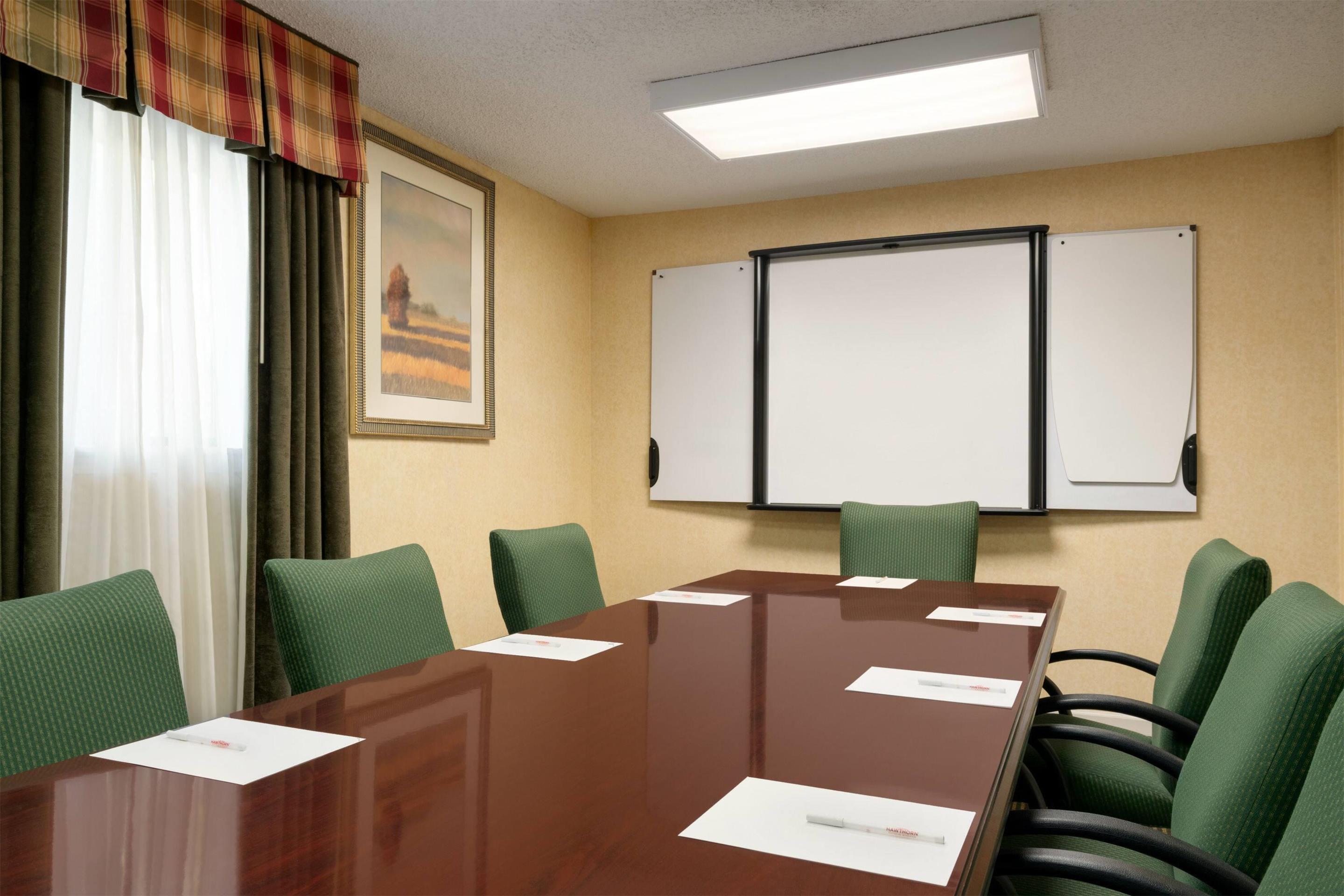 Meeting Room | Hawthorn Suites by Wyndham Tinton Falls