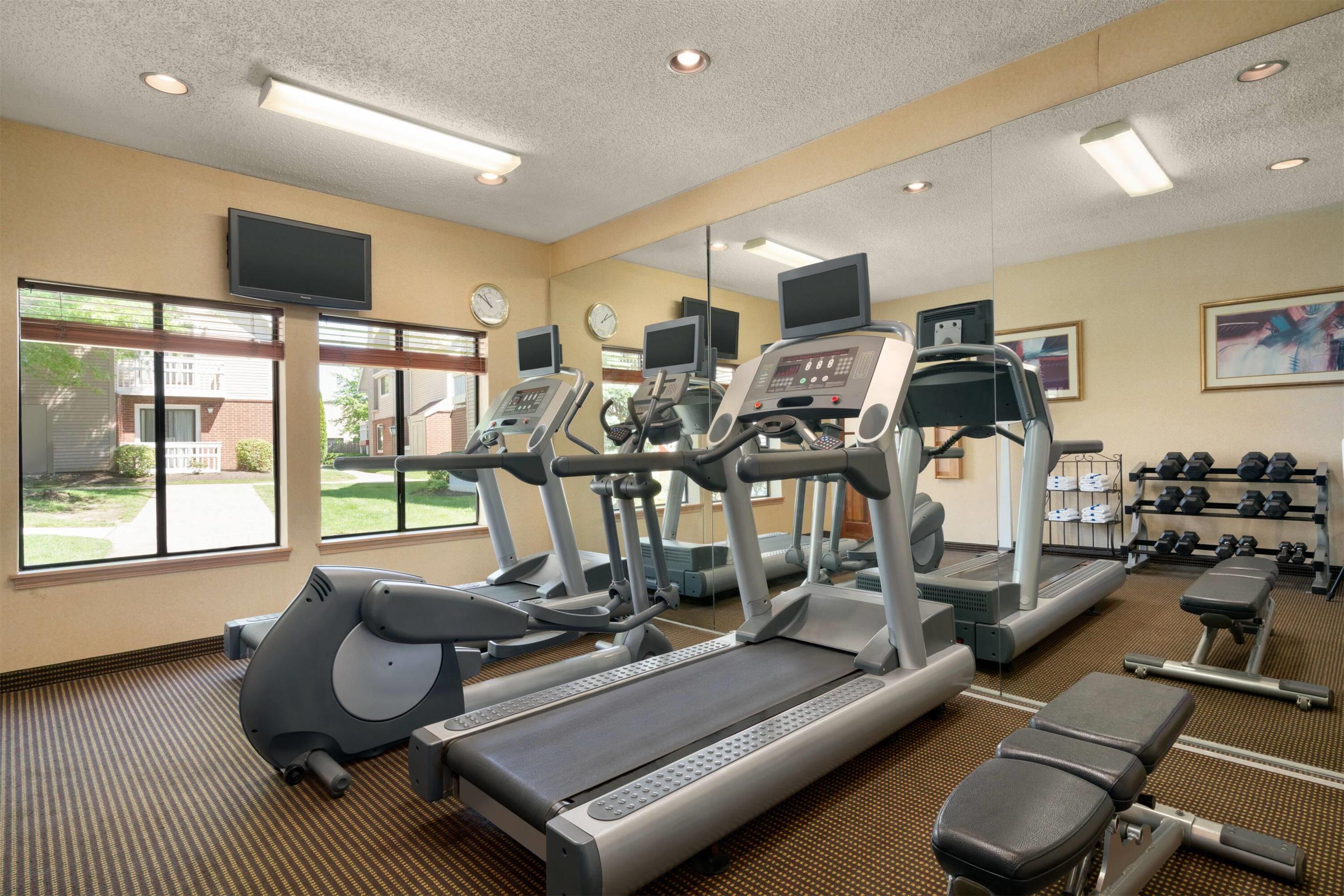 Health club fitness center gym | Hawthorn Suites by Wyndham Tinton Falls
