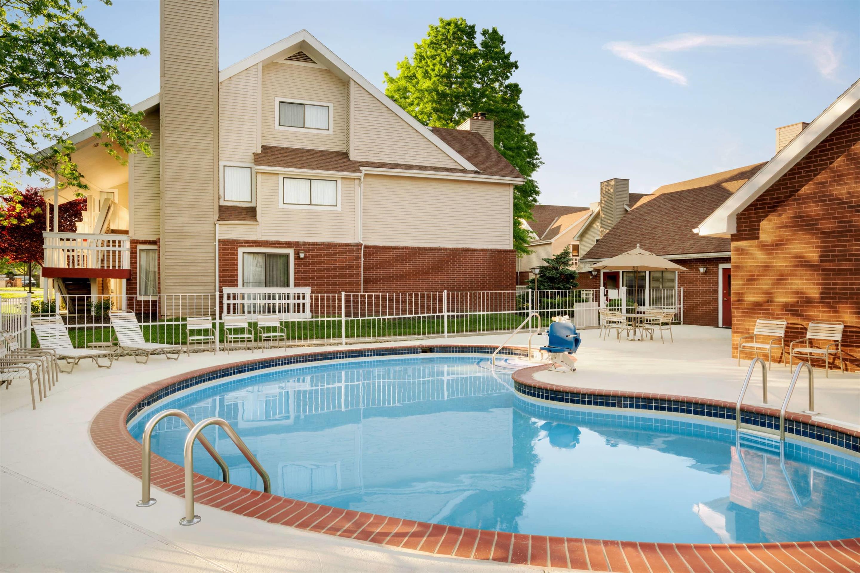 Pool | Hawthorn Suites by Wyndham Tinton Falls