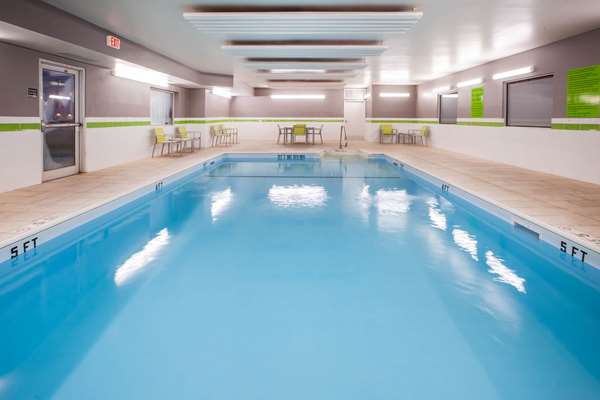 Pool - La Quinta Inn & Suites Elkhart - I-80 & I-90, Exit 92
