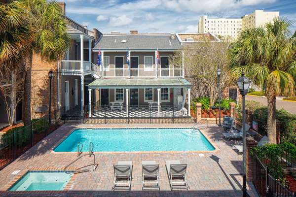 Pool - Maison Saint Charles by Hotel RL