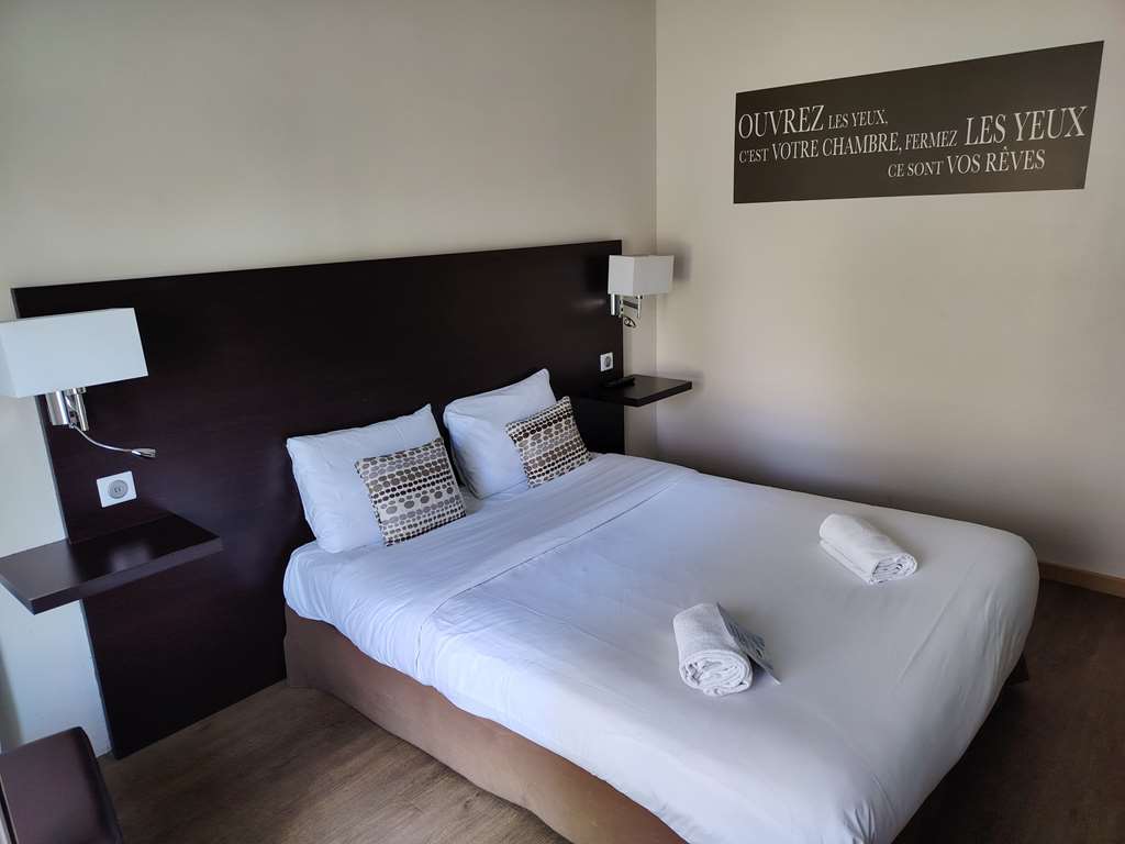 KYRIAD LAON-guestroom-Guest Room,On-Site.jpg