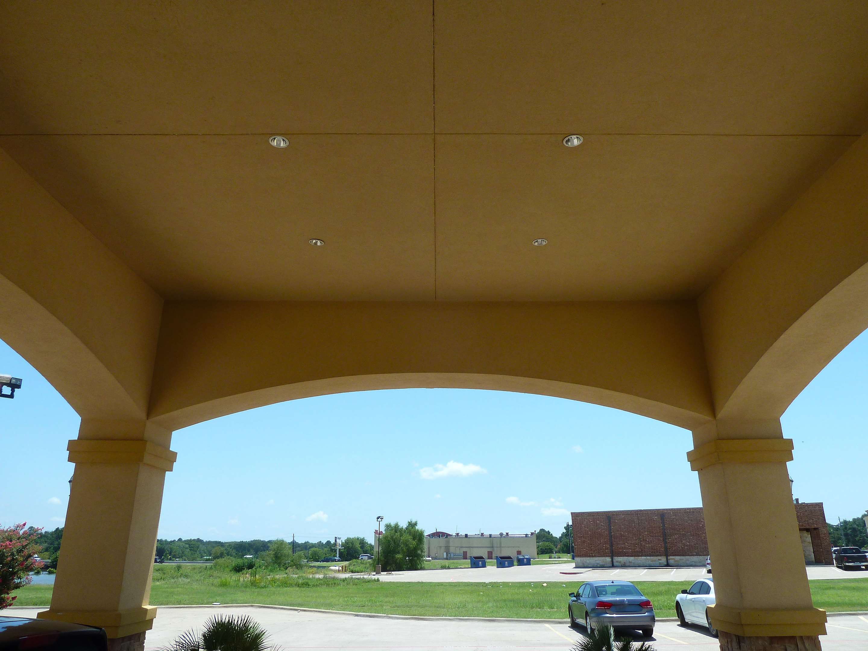 Porte Cochere