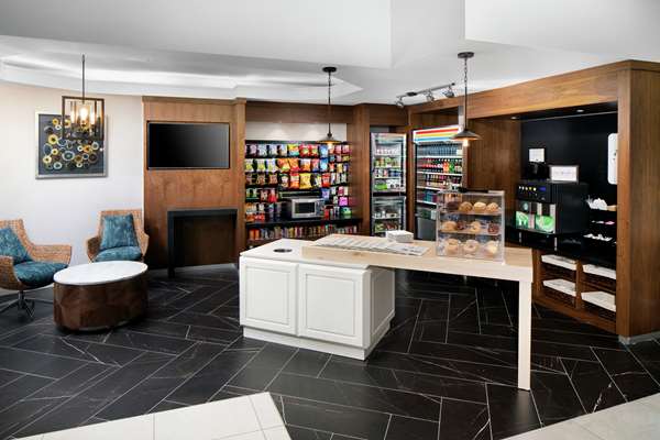 Restaurant - DoubleTree by Hilton Hotel Nashua