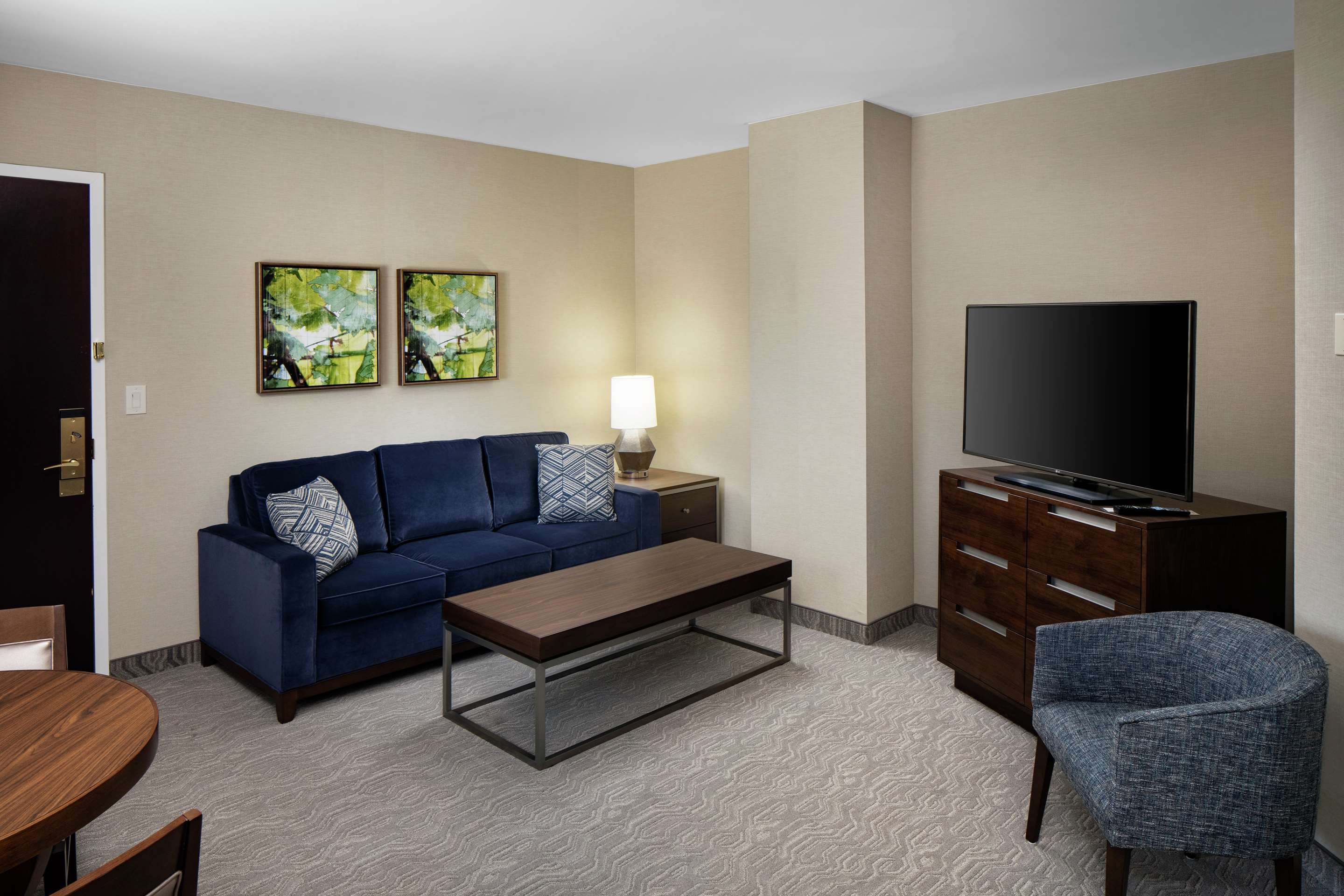 Guest room