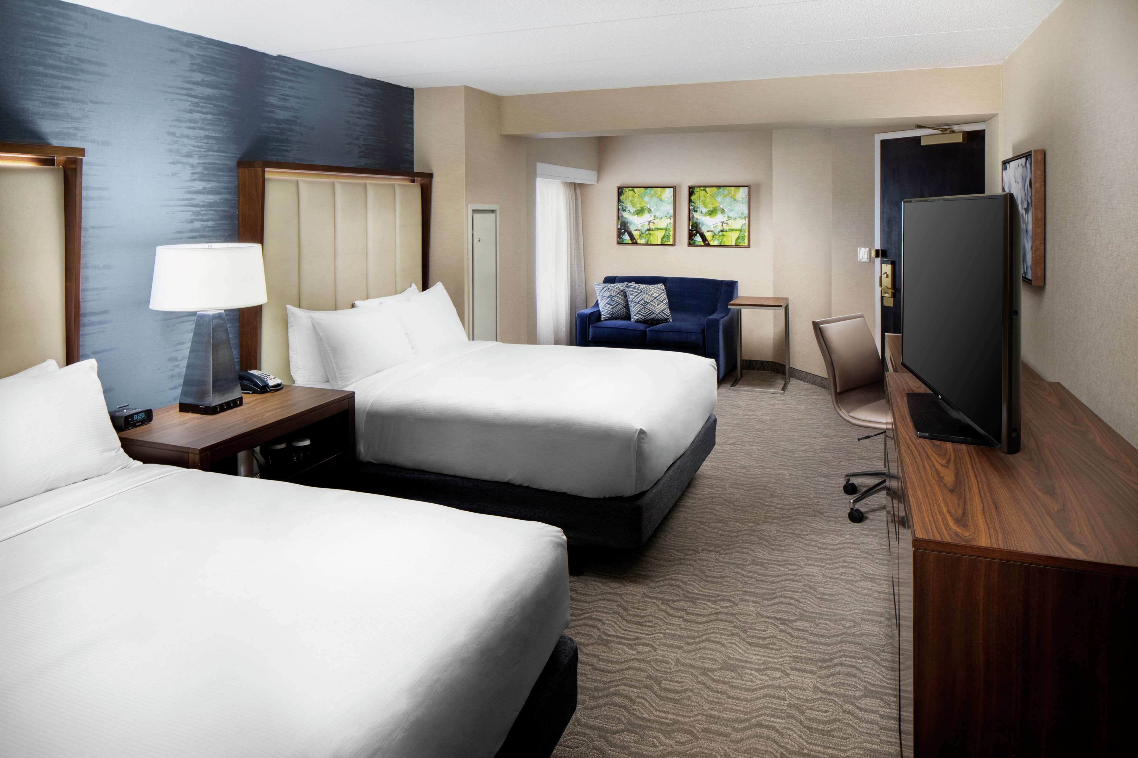 DoubleTree by Hilton Nashua Room Type - 2 QUEENS MOBILITY ACC TUB