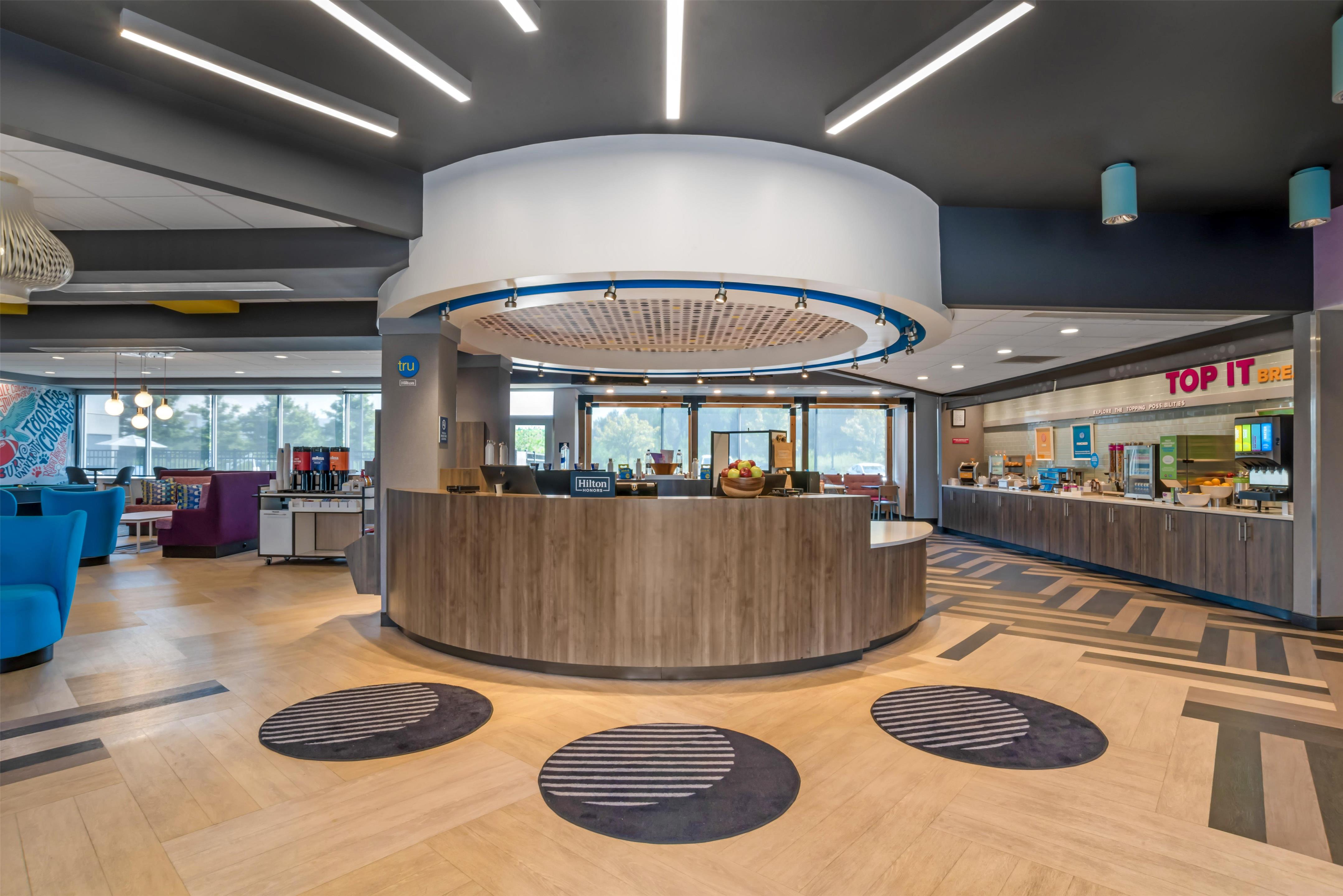 Reception | Tru by Hilton Auburn