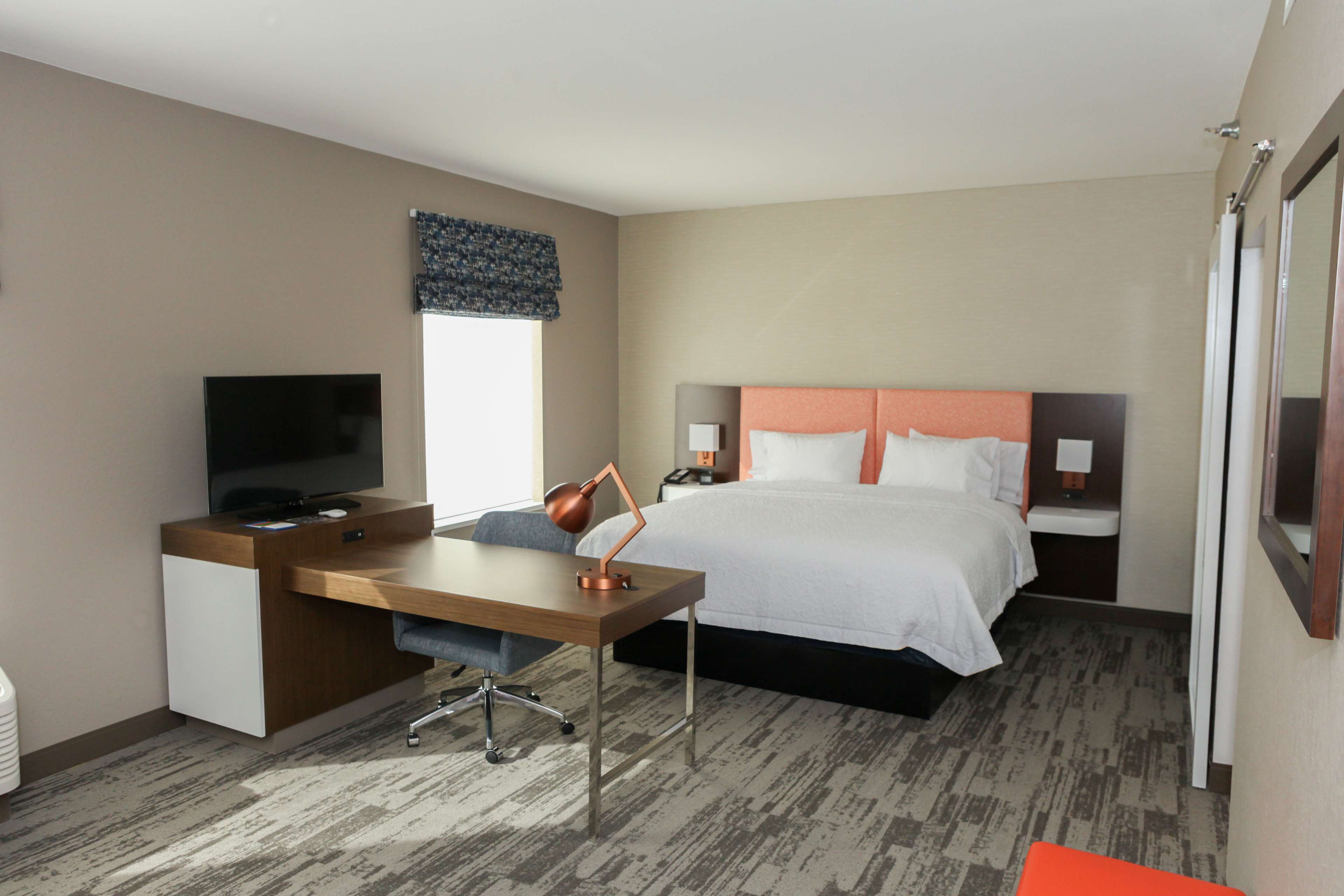 Hampton Inn & Suites Lafayette Medical Center, CO Room Type - 1KN STDO MIC FRIDG WTBR NS
