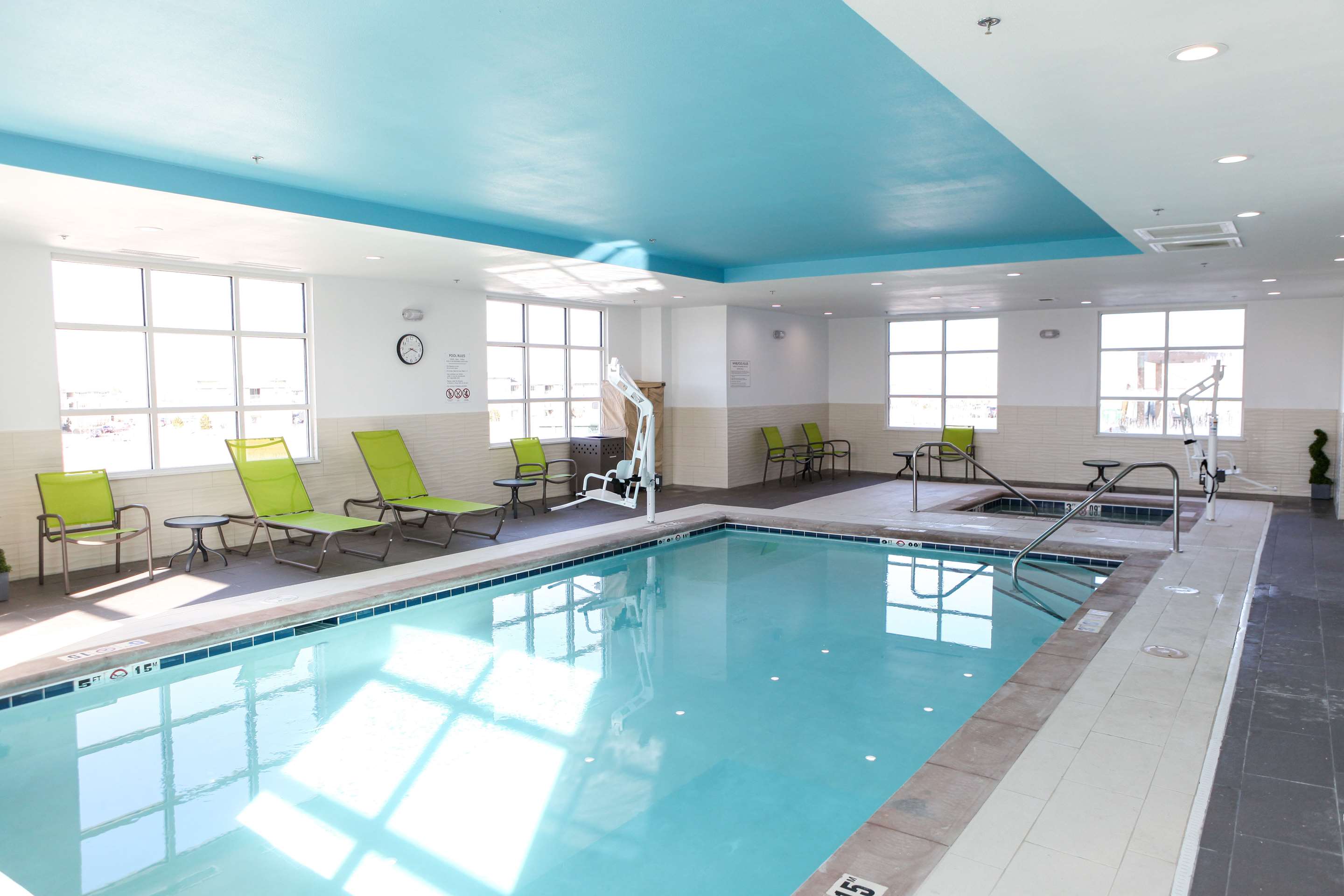 Pool | Hampton Inn & Suites Lafayette Medical Center, CO