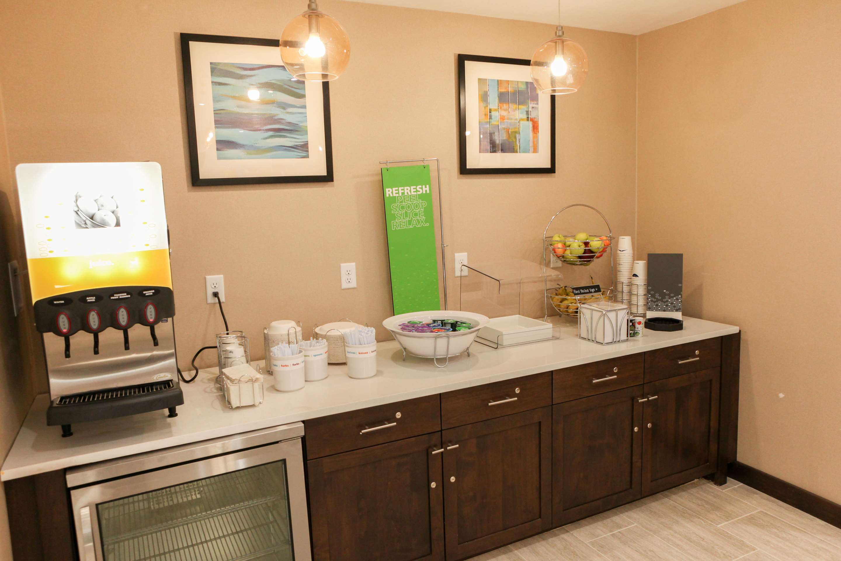 Restaurant | Hampton Inn & Suites Lafayette Medical Center, CO