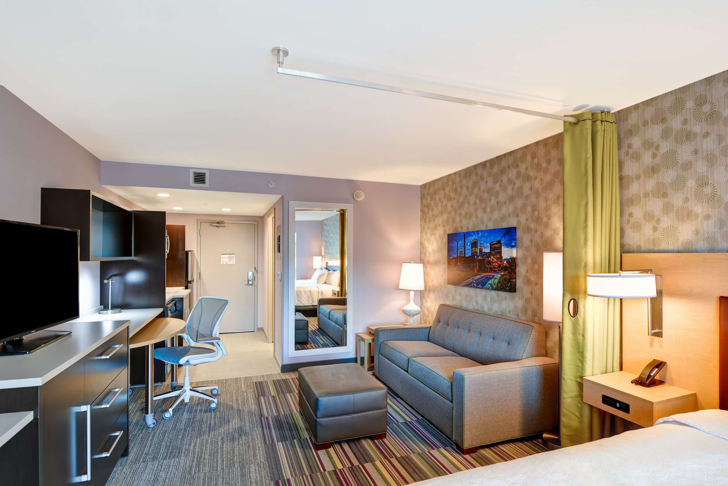 Guest room