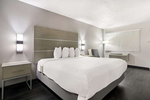  - SureStay Hotel by Best Western Grants - I-40, Exit 85