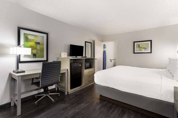  - SureStay Hotel by Best Western Grants - I-40, Exit 85